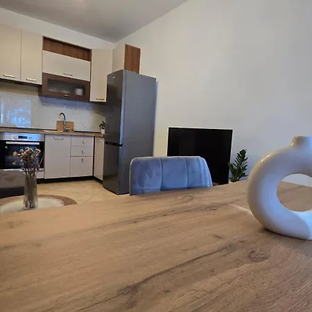 Apartment Tirent