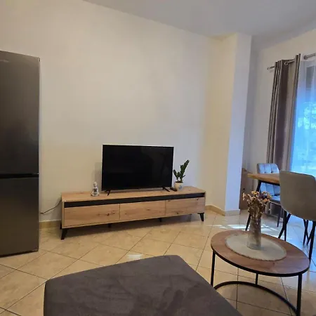 Tirent Apartment Golem (Tirana)